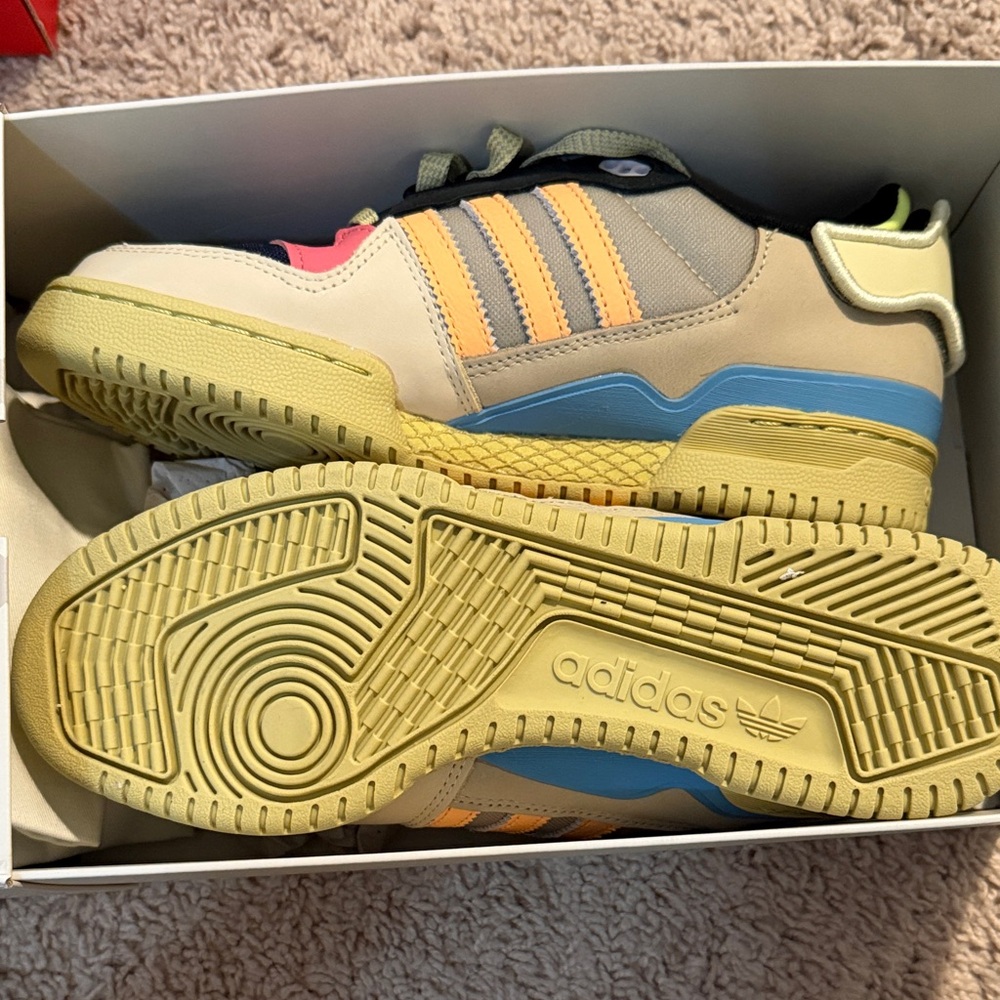 Bad bunny sneakers - Picture 3 of 4